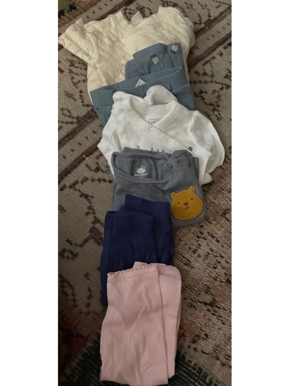 Baby clothes bundle set lot of 6 baby yellow bear